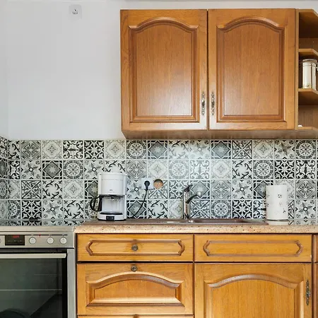 Birgit Apartment *